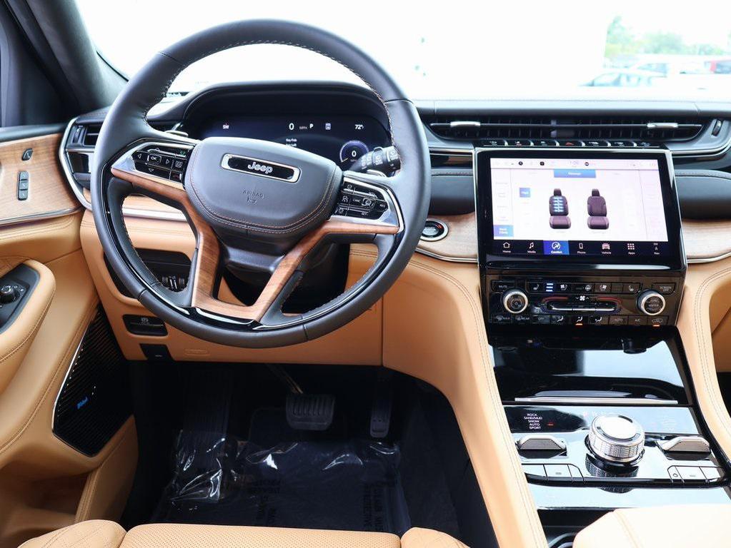 new 2025 Jeep Grand Cherokee L car, priced at $62,952