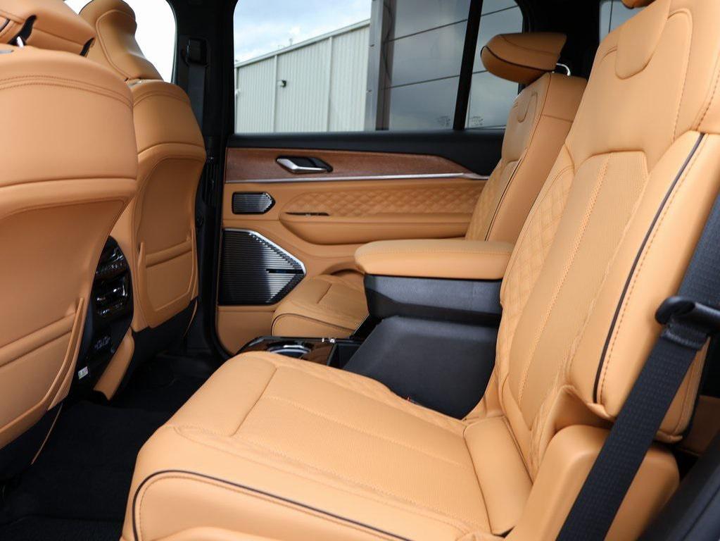 new 2025 Jeep Grand Cherokee L car, priced at $62,952