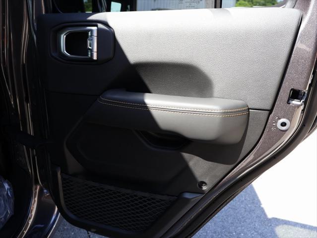 new 2025 Jeep Wrangler car, priced at $50,707