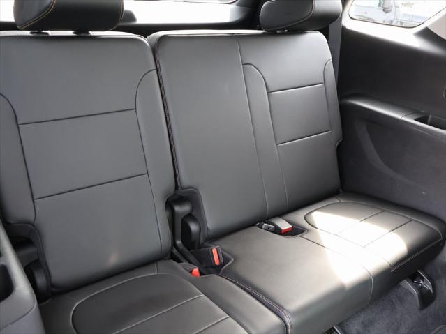 used 2020 Chevrolet Traverse car, priced at $25,999