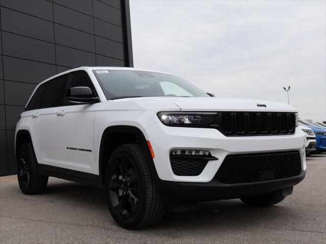 new 2025 Jeep Grand Cherokee car, priced at $43,895