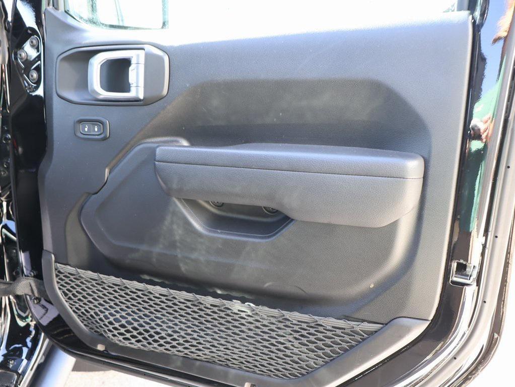 used 2022 Jeep Gladiator car, priced at $32,999