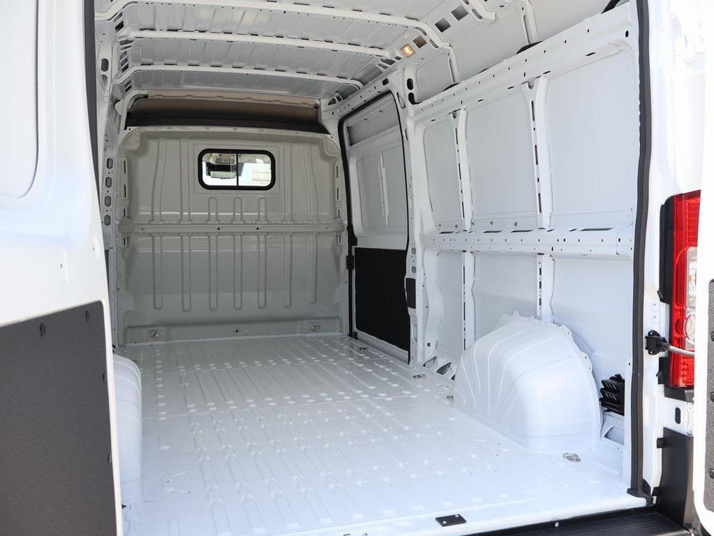 new 2025 Ram ProMaster 2500 car, priced at $47,950