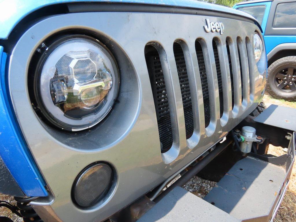 used 2014 Jeep Wrangler Unlimited car, priced at $18,499