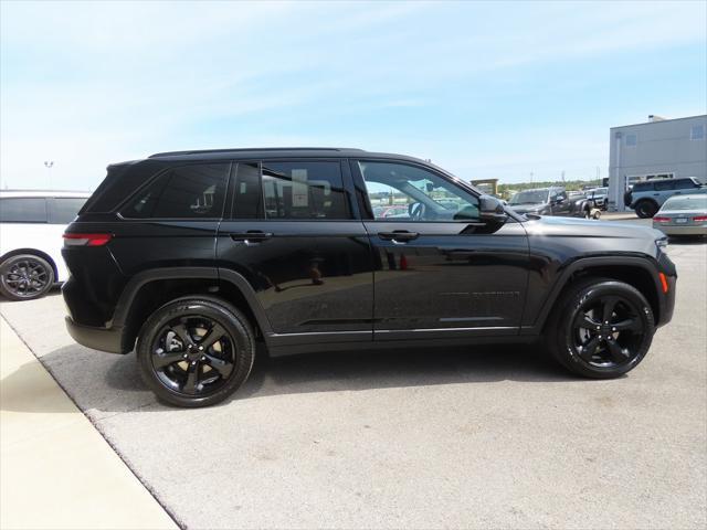 new 2024 Jeep Grand Cherokee car, priced at $44,103