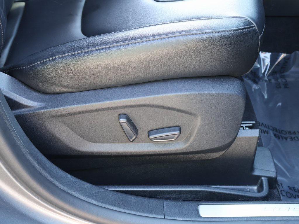 used 2024 Ford Edge car, priced at $26,699