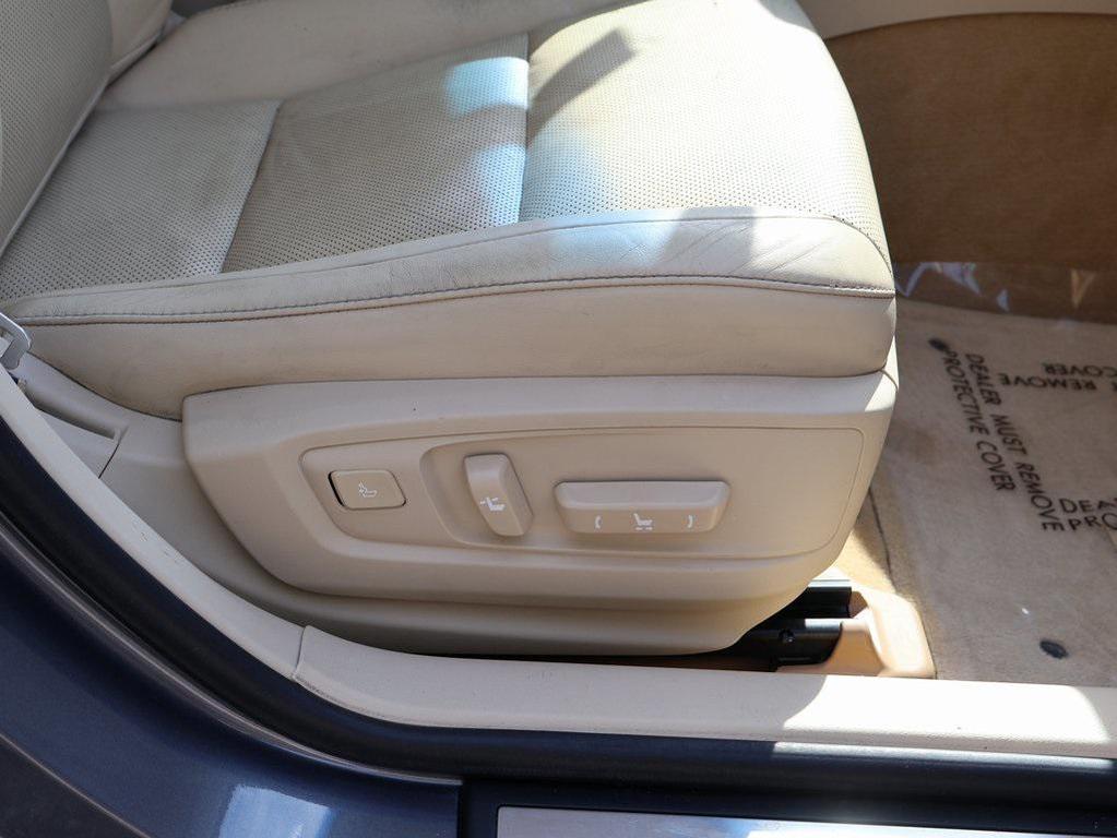 used 2014 Lexus ES 350 car, priced at $17,899