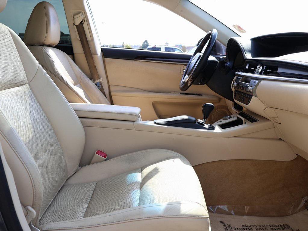 used 2014 Lexus ES 350 car, priced at $17,899