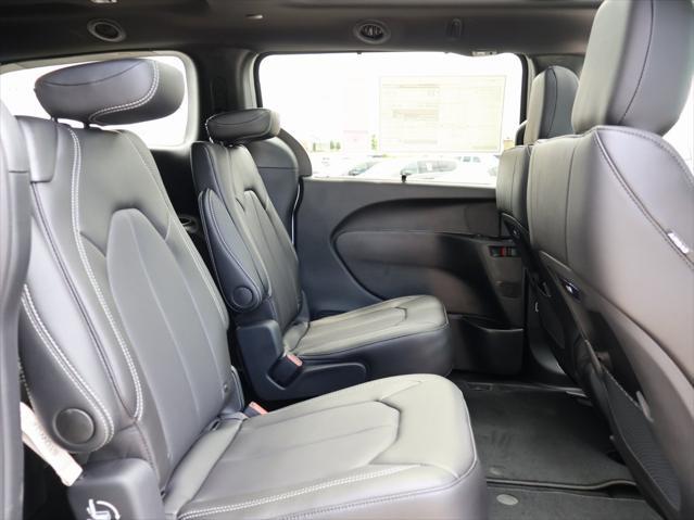 new 2025 Chrysler Pacifica car, priced at $41,147