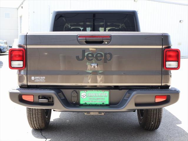 new 2025 Jeep Gladiator car, priced at $44,573