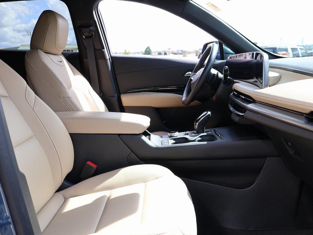 used 2024 Cadillac XT4 car, priced at $31,999
