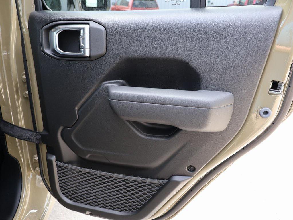new 2025 Jeep Wrangler car, priced at $41,450