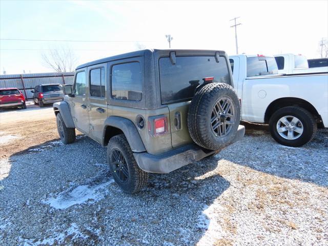 new 2025 Jeep Wrangler car, priced at $45,111