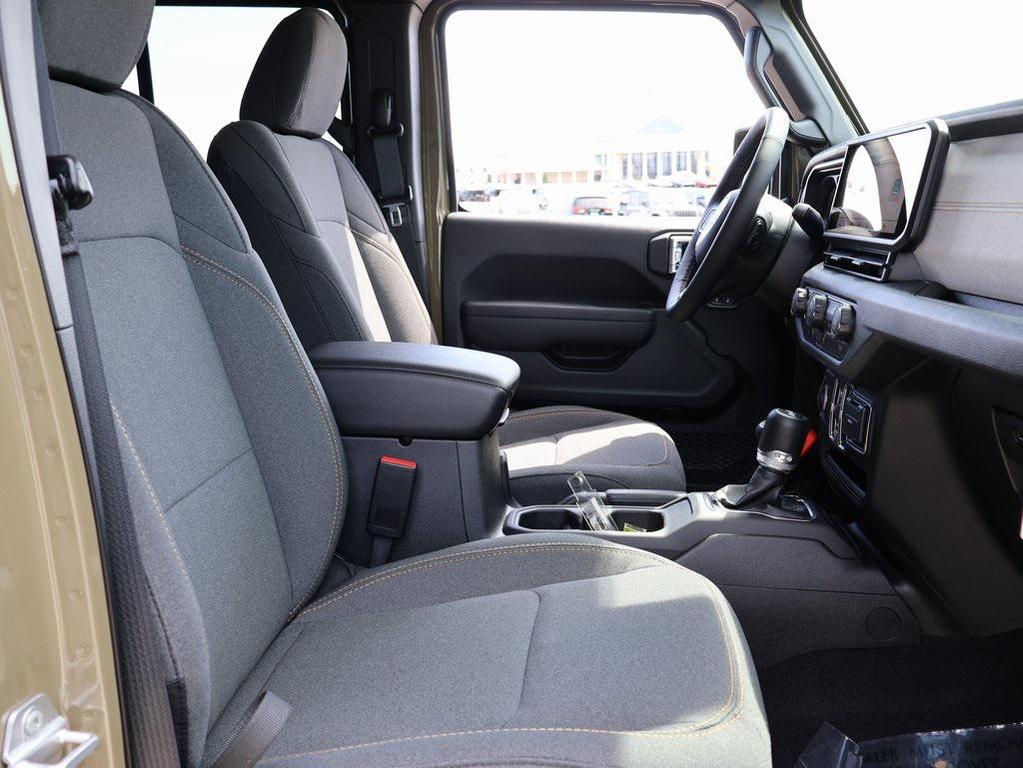 new 2025 Jeep Wrangler car, priced at $41,450