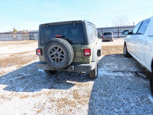 new 2025 Jeep Wrangler car, priced at $45,111