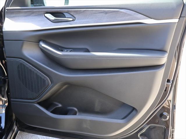 new 2025 Jeep Grand Cherokee L car, priced at $46,499
