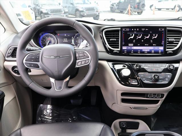 used 2023 Chrysler Pacifica car, priced at $22,499