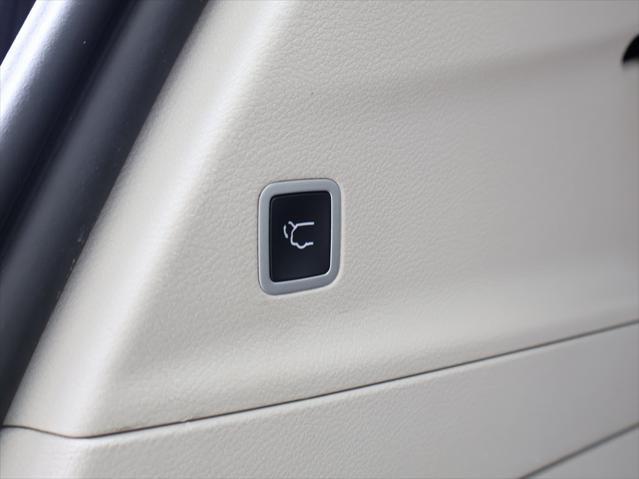 used 2023 Chrysler Pacifica car, priced at $22,499