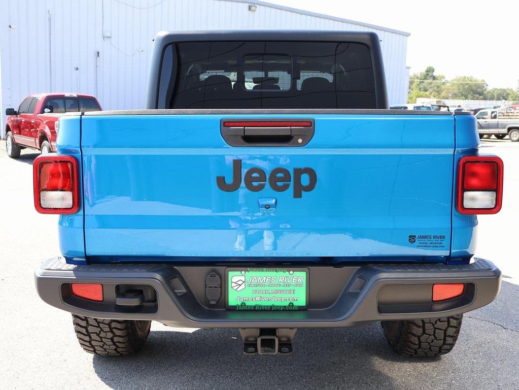 used 2022 Jeep Gladiator car, priced at $34,379
