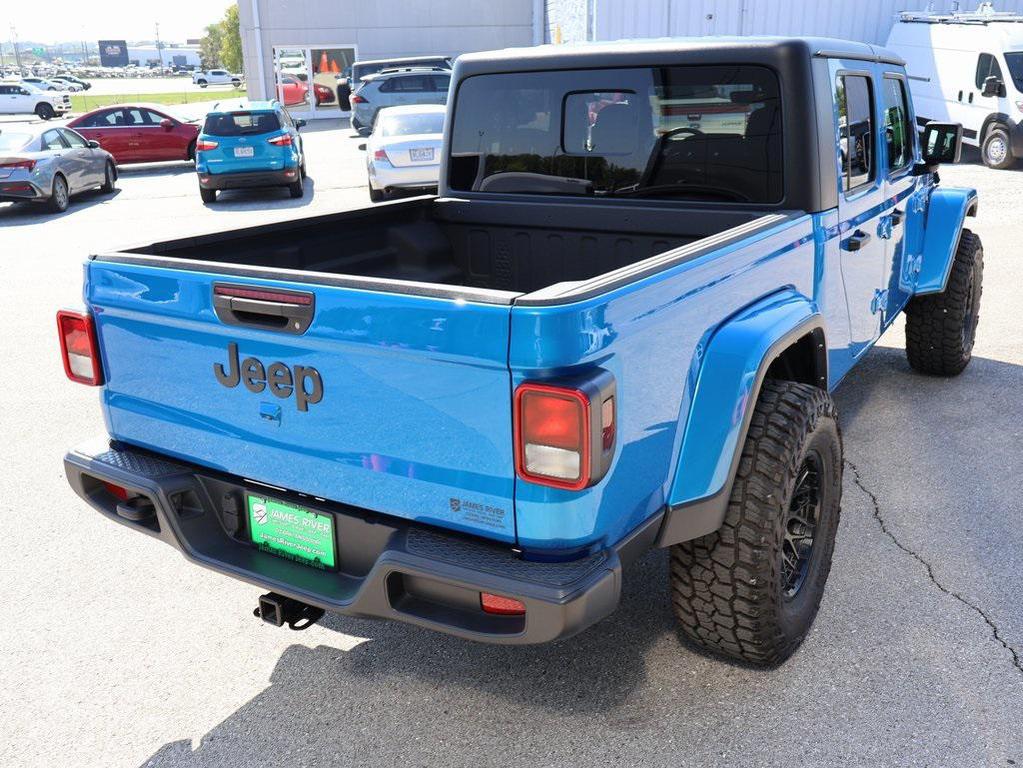 used 2022 Jeep Gladiator car, priced at $34,379