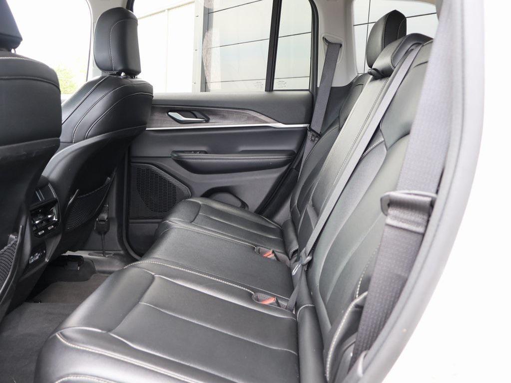 used 2024 Jeep Grand Cherokee car, priced at $31,199