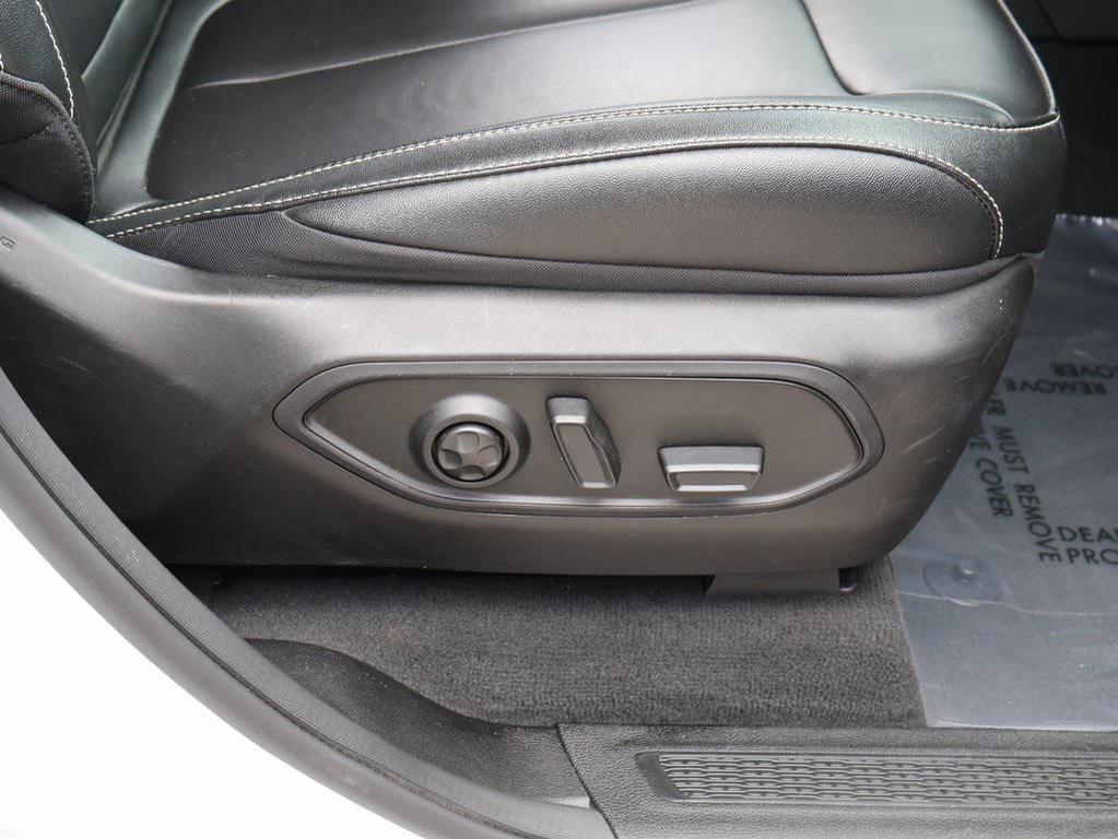 used 2024 Jeep Grand Cherokee car, priced at $31,199