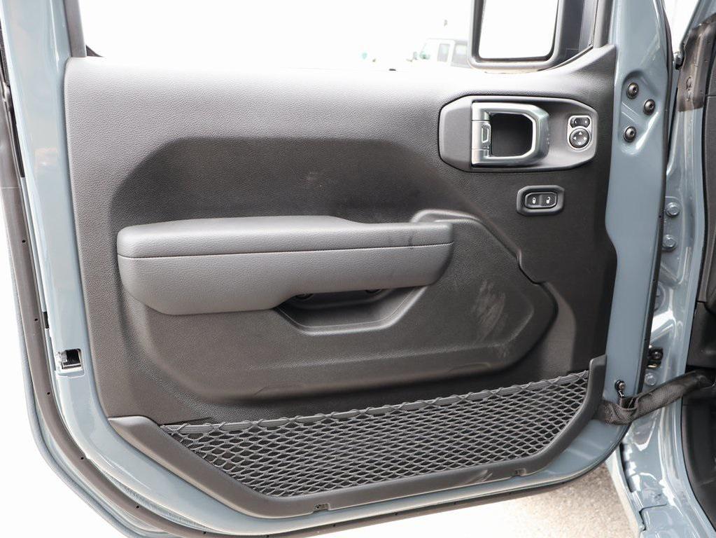 new 2026 Jeep Wrangler car, priced at $47,619