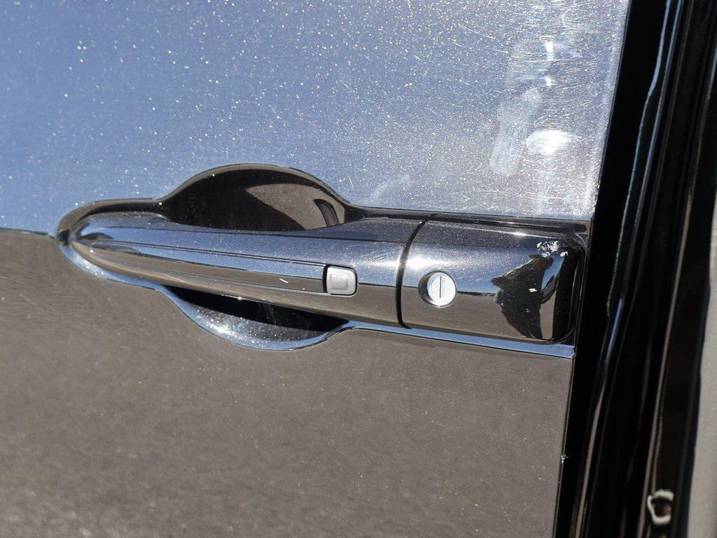 used 2025 Chrysler Pacifica car, priced at $32,999