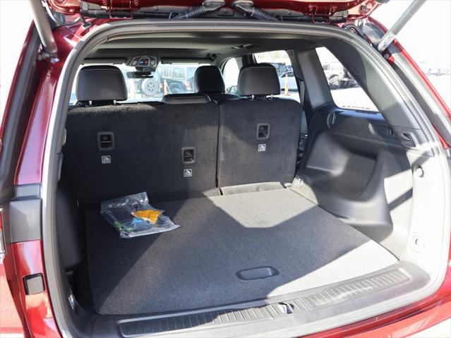 new 2025 Jeep Grand Cherokee car, priced at $41,025