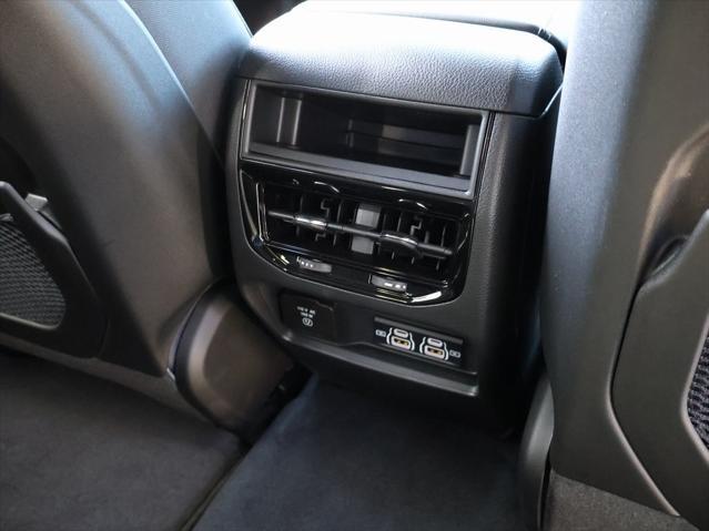new 2025 Jeep Grand Cherokee car, priced at $41,025