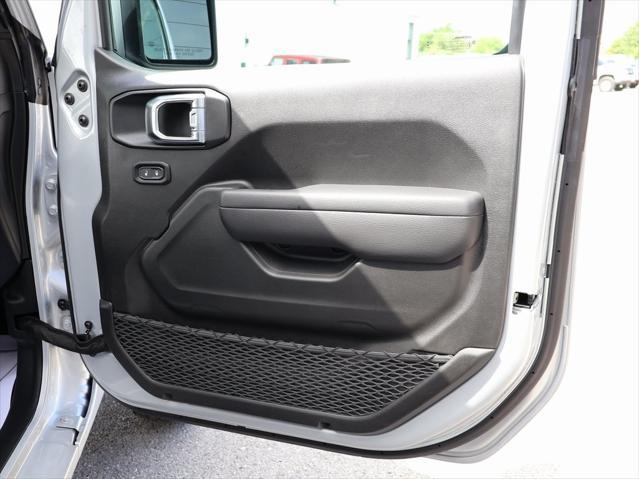 new 2024 Jeep Wrangler car, priced at $43,172