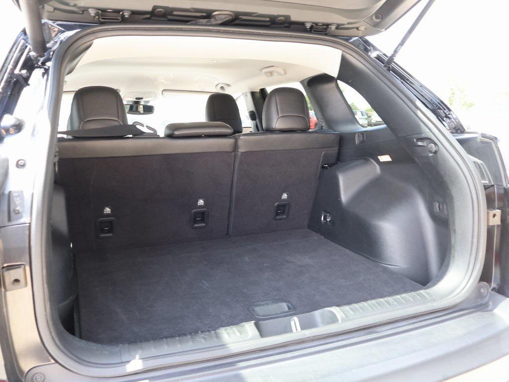 used 2023 Jeep Cherokee car, priced at $22,694