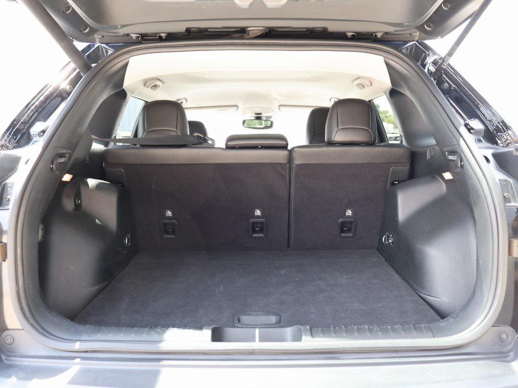 used 2023 Jeep Cherokee car, priced at $22,694