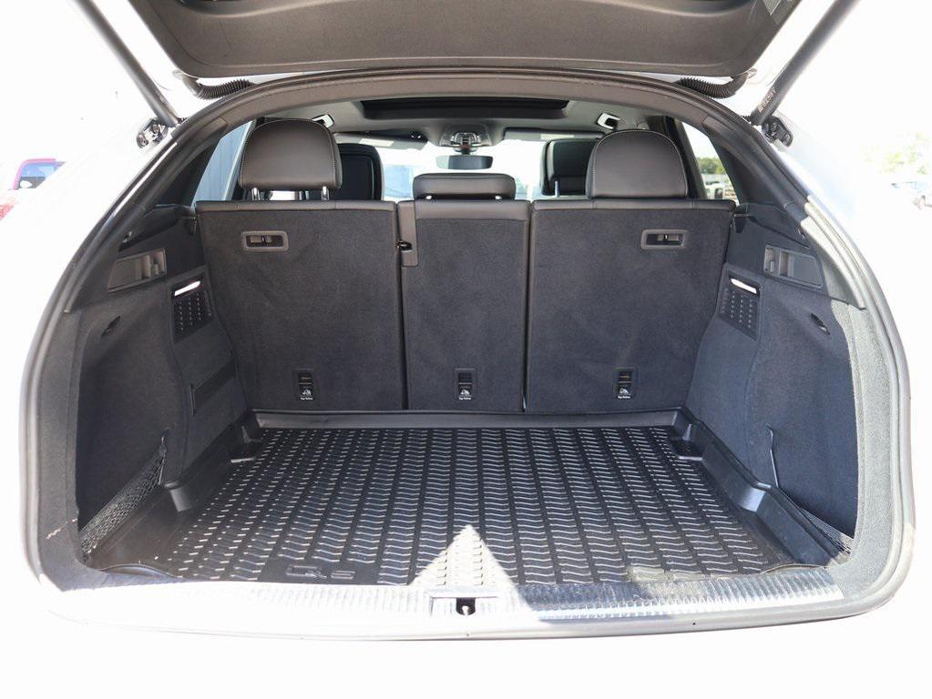 used 2022 Audi SQ5 car, priced at $31,599