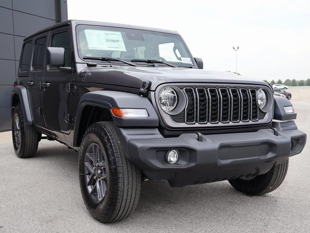new 2025 Jeep Wrangler car, priced at $47,170