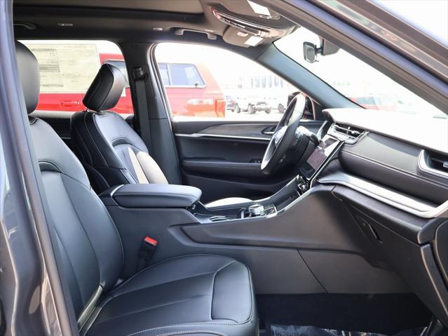 new 2025 Jeep Grand Cherokee L car, priced at $49,227
