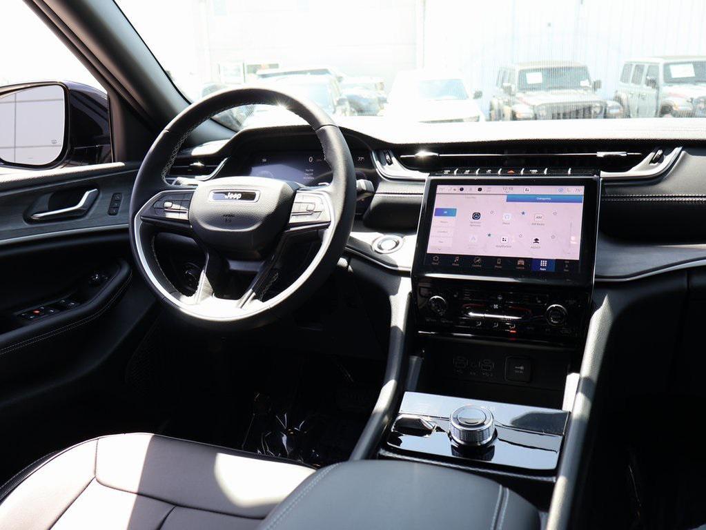 new 2025 Jeep Grand Cherokee L car, priced at $44,727