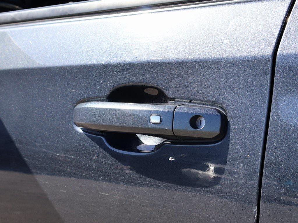 used 2022 GMC Sierra 1500 car, priced at $27,199