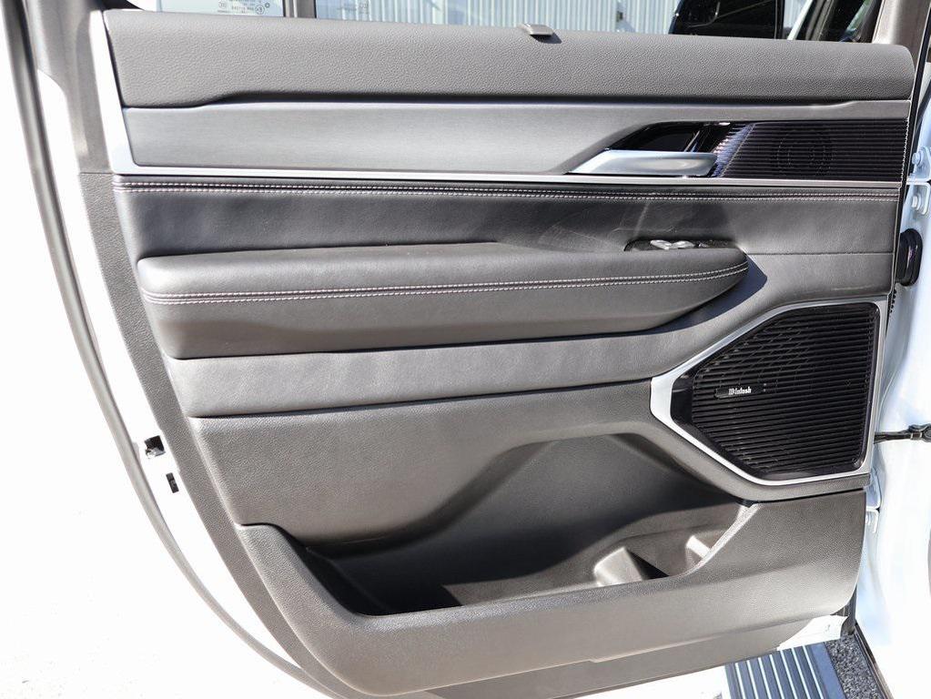 new 2025 Jeep Wagoneer L car, priced at $75,080