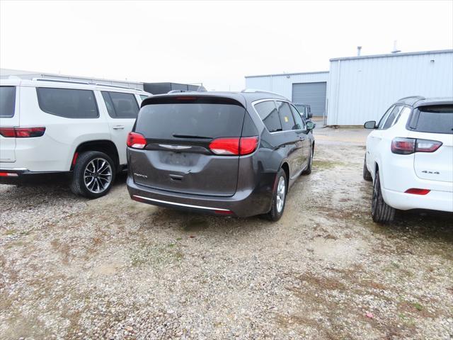 used 2018 Chrysler Pacifica car, priced at $15,775