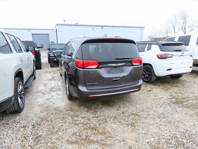 used 2018 Chrysler Pacifica car, priced at $15,775