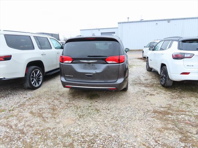 used 2018 Chrysler Pacifica car, priced at $15,775