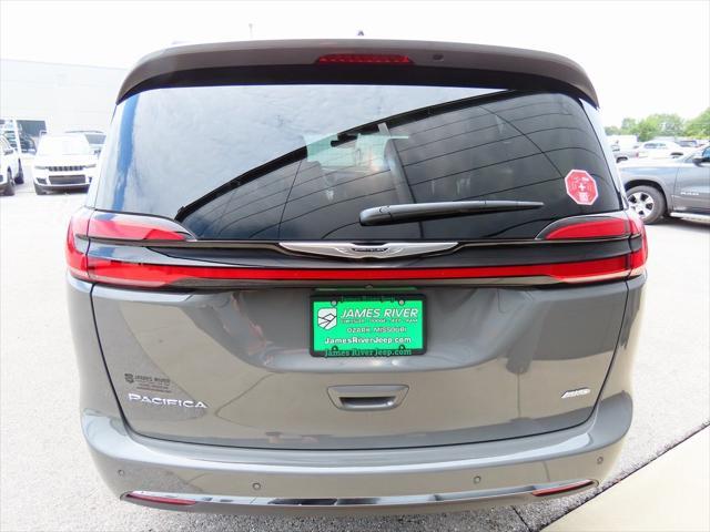 new 2024 Chrysler Pacifica car, priced at $44,690