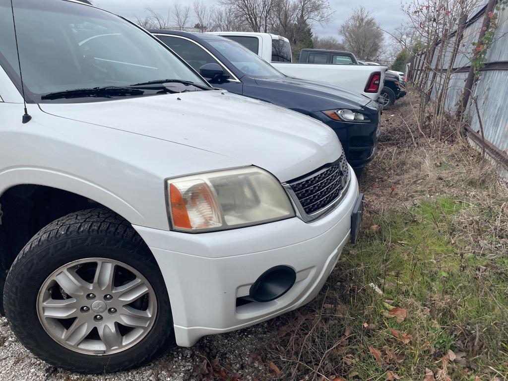 used 2011 Mitsubishi Endeavor car, priced at $5,200