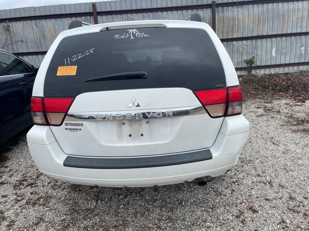 used 2011 Mitsubishi Endeavor car, priced at $5,200