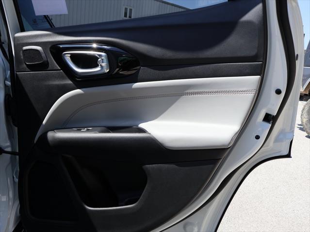 new 2025 Jeep Compass car, priced at $37,407