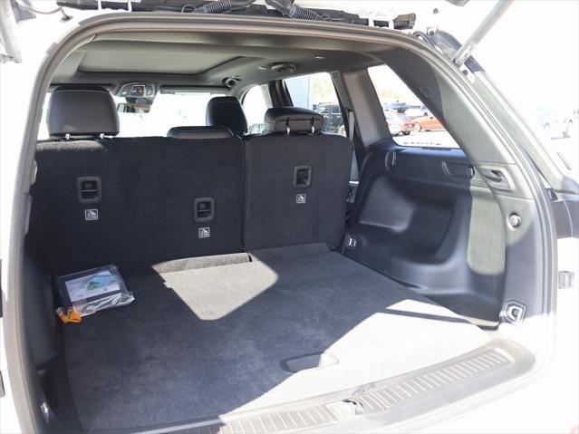 new 2025 Jeep Grand Cherokee car, priced at $44,640