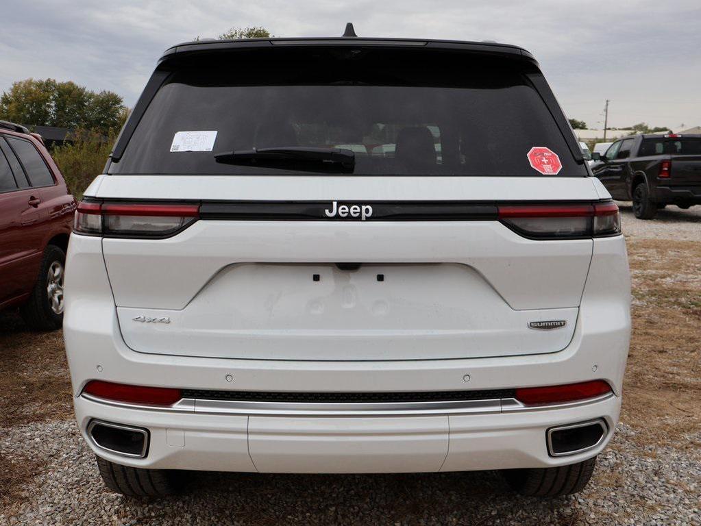 new 2025 Jeep Grand Cherokee car, priced at $62,702