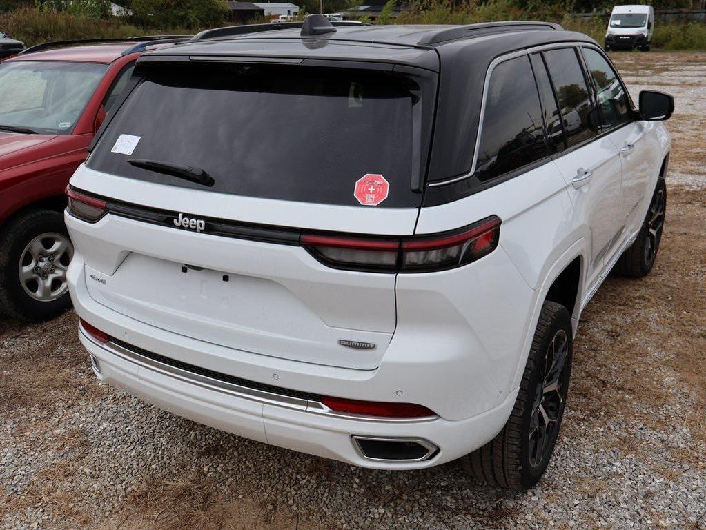 new 2025 Jeep Grand Cherokee car, priced at $62,702
