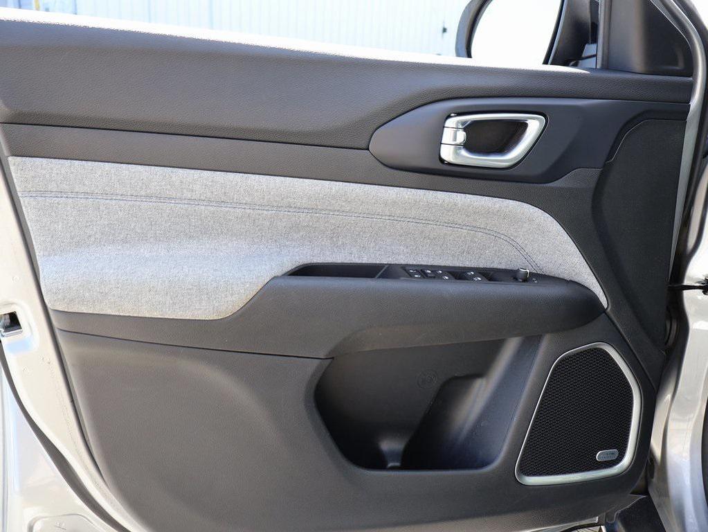 used 2022 Jeep Compass car, priced at $20,499